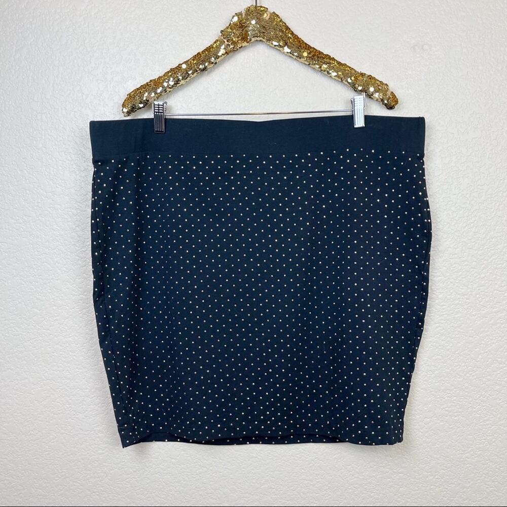 Torrid • Black Gold Studded Pencil Skirt
